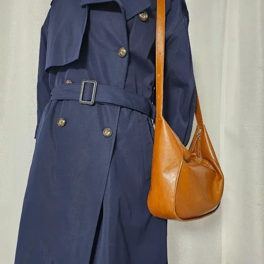 상태 아주 좋은 남색 롱 트렌치.. 큰사이즈