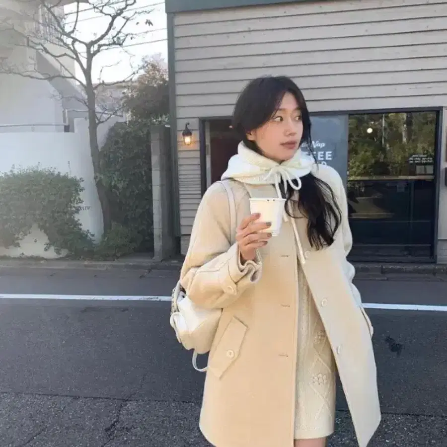 르플레인 모네 하프코트