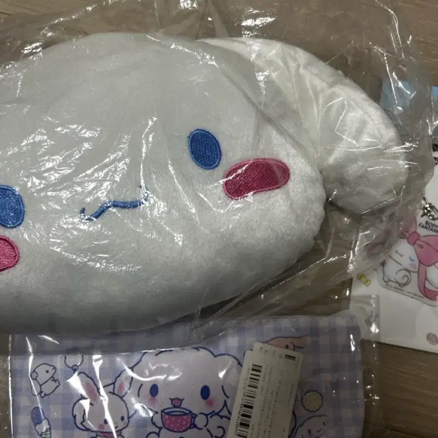 시나모롤 인형 키링 필통