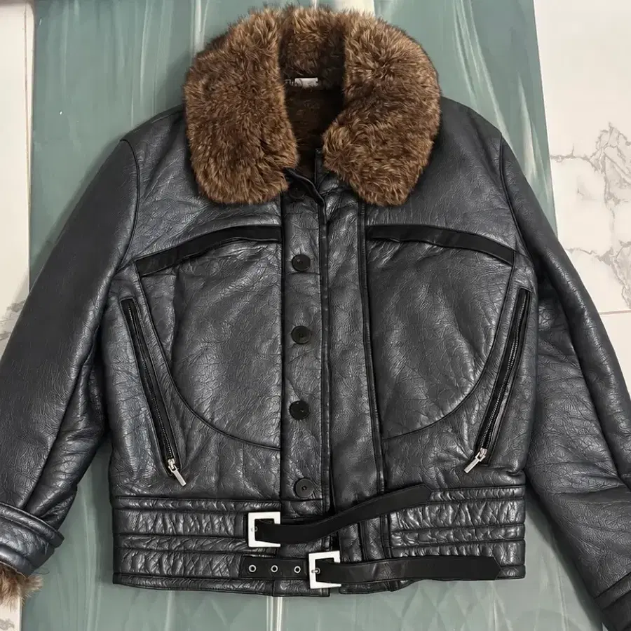 [GIANNI VERSACE] 잔니 베르사체 90s 오리지널 아카이브 레더 & 퍼 재킷 (IT 46)