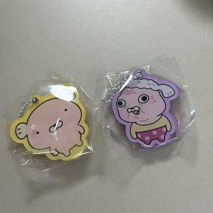 강사장 패밀리 키링 거울 가챠 털찌니 강점례 할머니