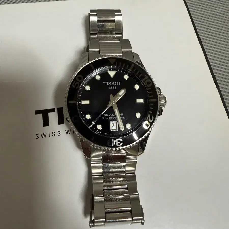 티쏘 씨스타 1000 36mm 블랙 메탈시계