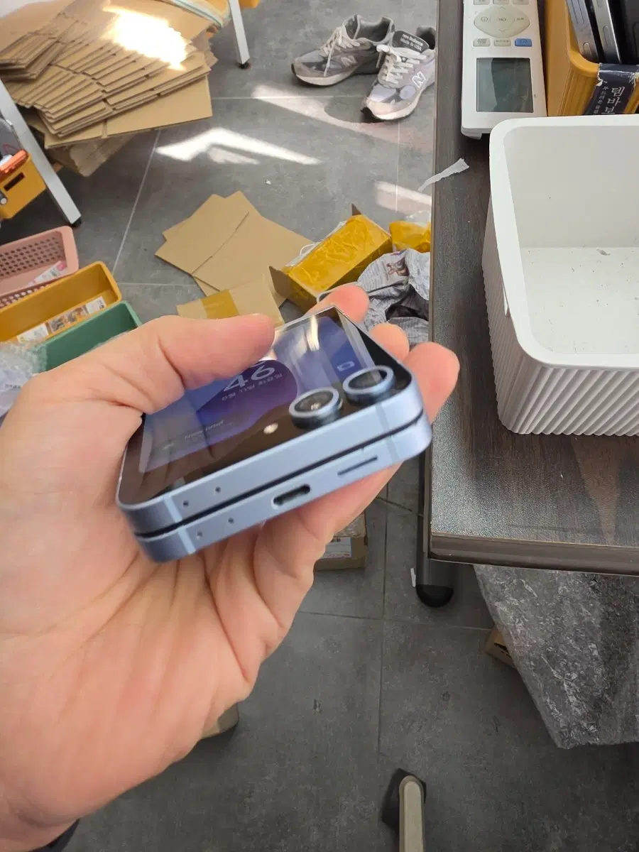 (2174) Galaxy Z Flip 6 256 clean device sell
