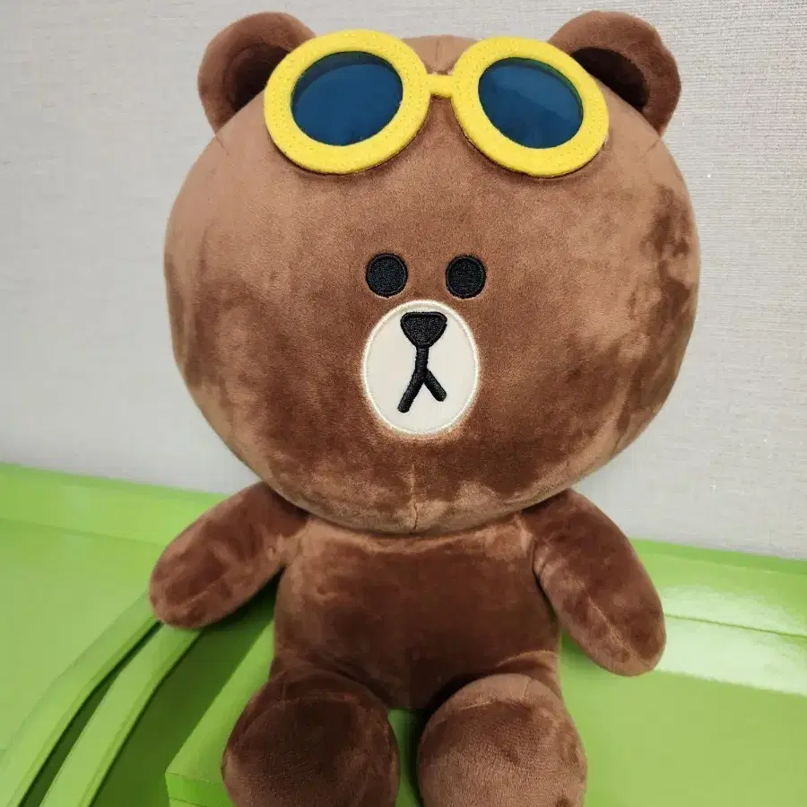 라인프렌즈 브라운 옐로우 선글라스 중형인형 37cm