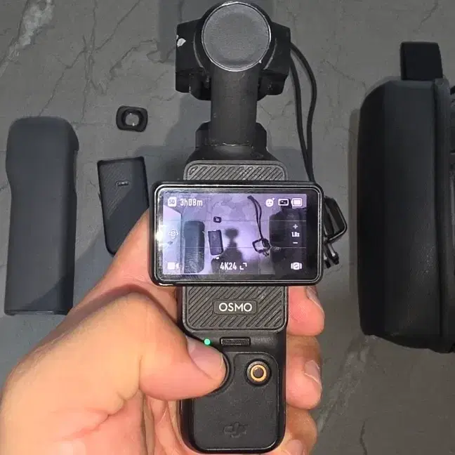 DJI 오즈모 포켓 3+배터리그립+32기가 메모리카드+전용가방