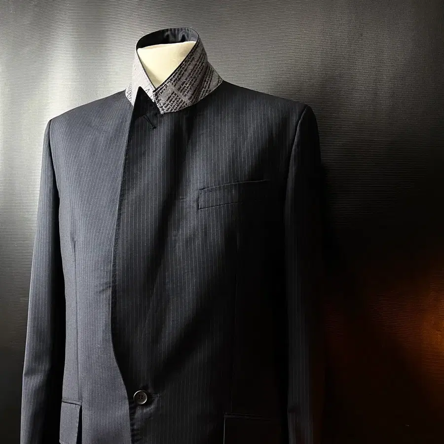 L) 2006 John Galliano Pinstripe Wool Jacket Made in Italy