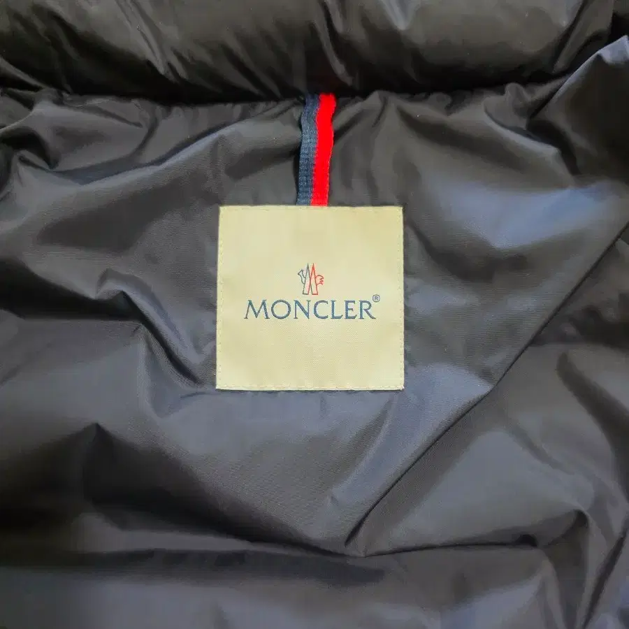 몽클레어 클루니 3