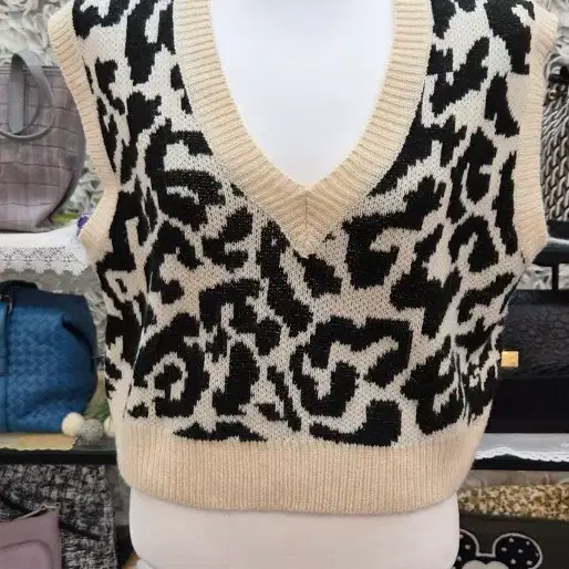 SHEIN 니트 베스트(FREE)