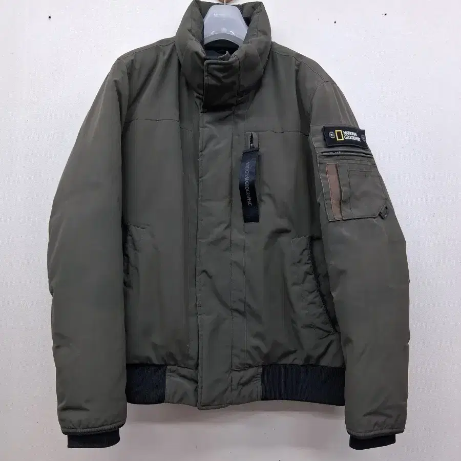 NATIONAL GDOGRAPHIC다운점퍼XL