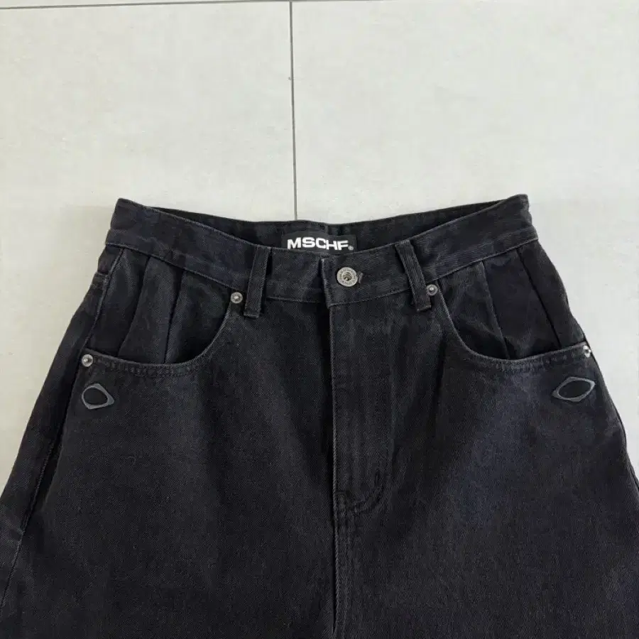 미스치프 바지