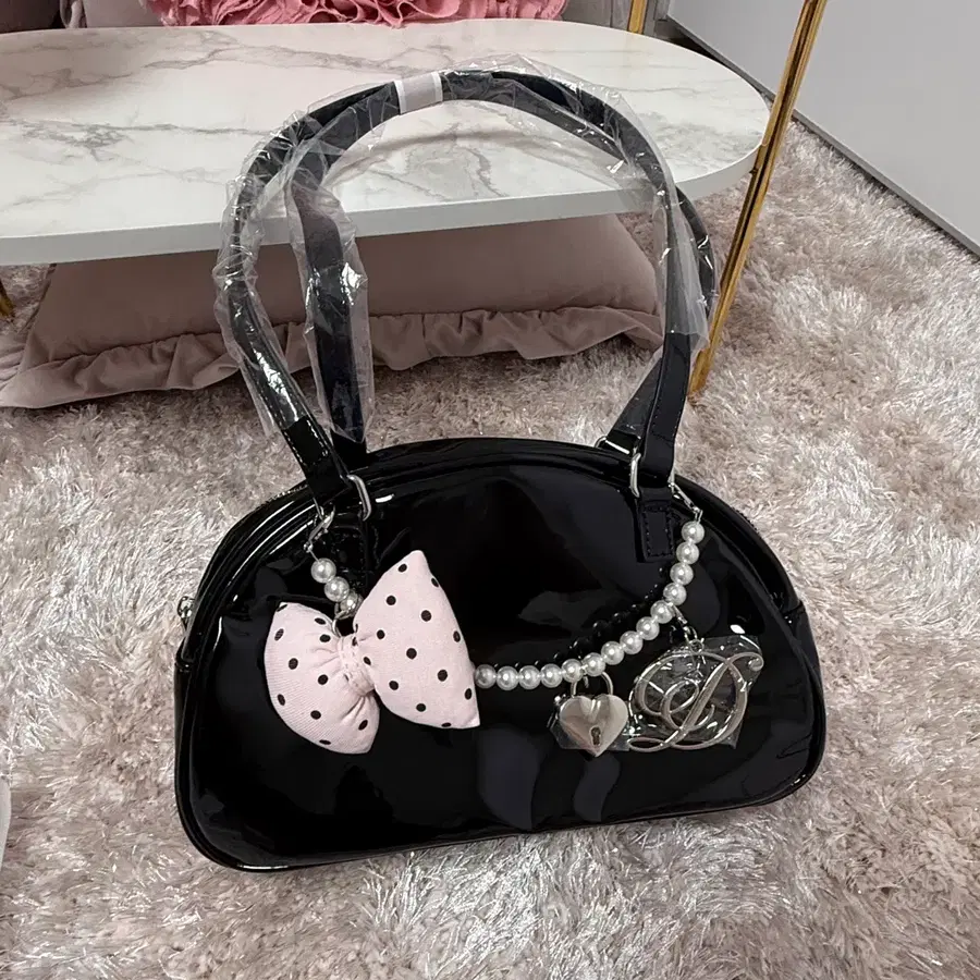 올리브데올리브 miko charm enamel bag 미개봉