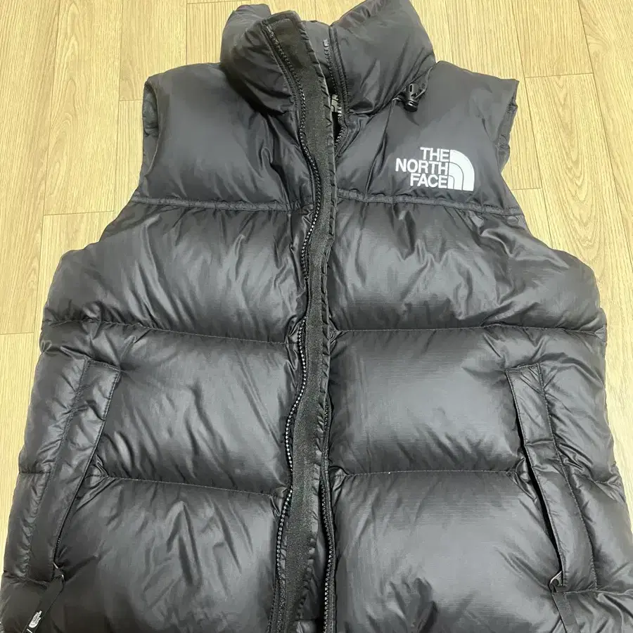 노스페이스 눕시 패딩 조끼