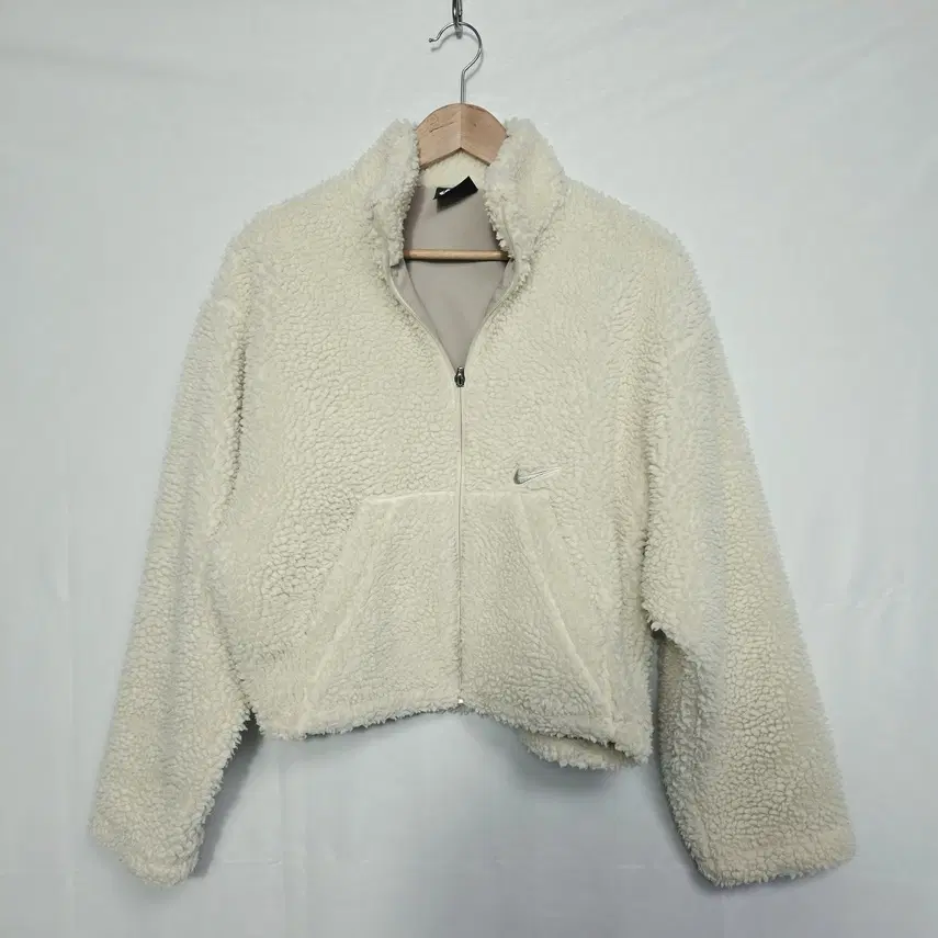 [NIKE] 여성 스우시 플리스 뽀글이 크롭 자켓 XL