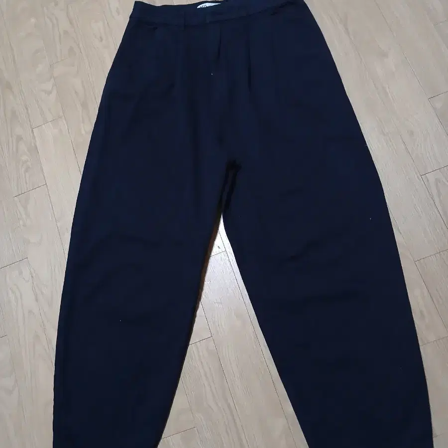 ZARA 네이비 팬츠