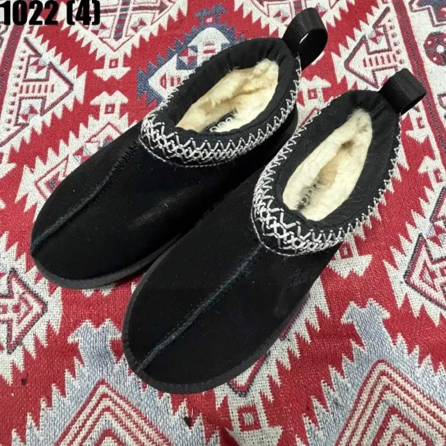 UGG 슬리퍼 블랙 230