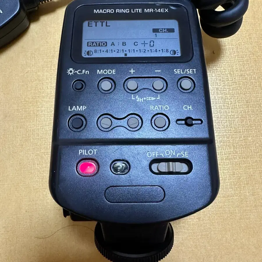 캐논 MR-14EX 링 플래시 판매합니다.