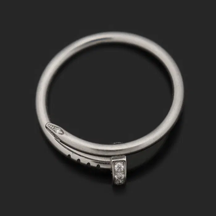 까르띠에 Cartier(까르띠에) B4245053 18K 화이트 골드 다이아 저스트 앵 끌루 스몰 반지 53호 CO83402CA 사진 3