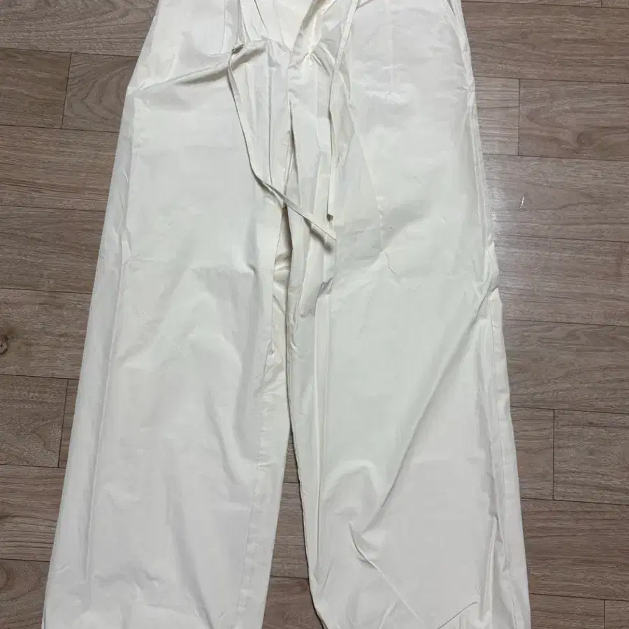 아모멘토amoment drawstring 드로우스트링 팬츠