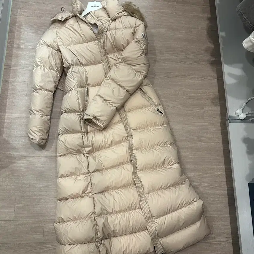 몽클레르 몽클레어 허드슨 베이지 롱패딩 사진 1