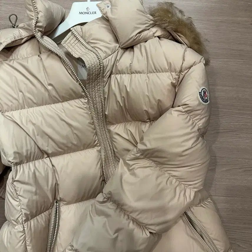 몽클레르 몽클레어 허드슨 베이지 롱패딩 사진 3