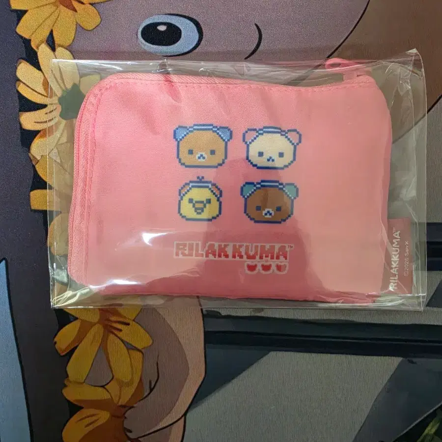 (정품)리락쿠마 파우치 가챠 코리락 키이로이토리 차이로이코구마 티슈파우치