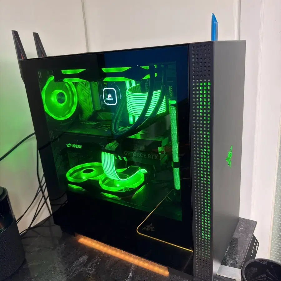레이저 토마호크 atx i7 4070ti 32g 완본체