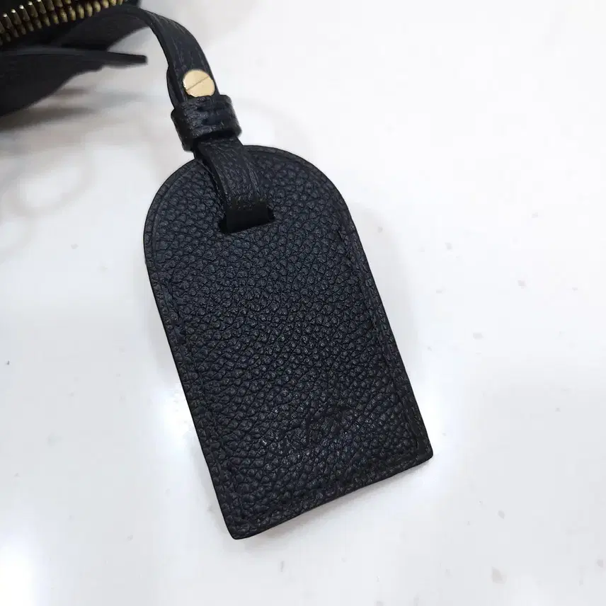 루이비통 앙프렝뜨 쁘띠뜨 팔레 (nfc/내장칩) 사진 8