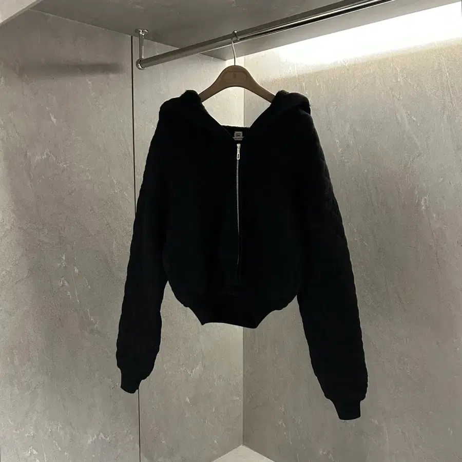 에르메스 울 크롭 퀼팅 후드 자켓