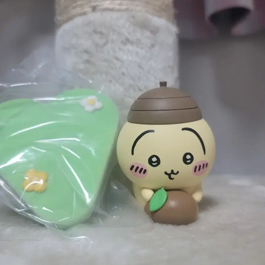 우사기 투성이 도토리 피규어