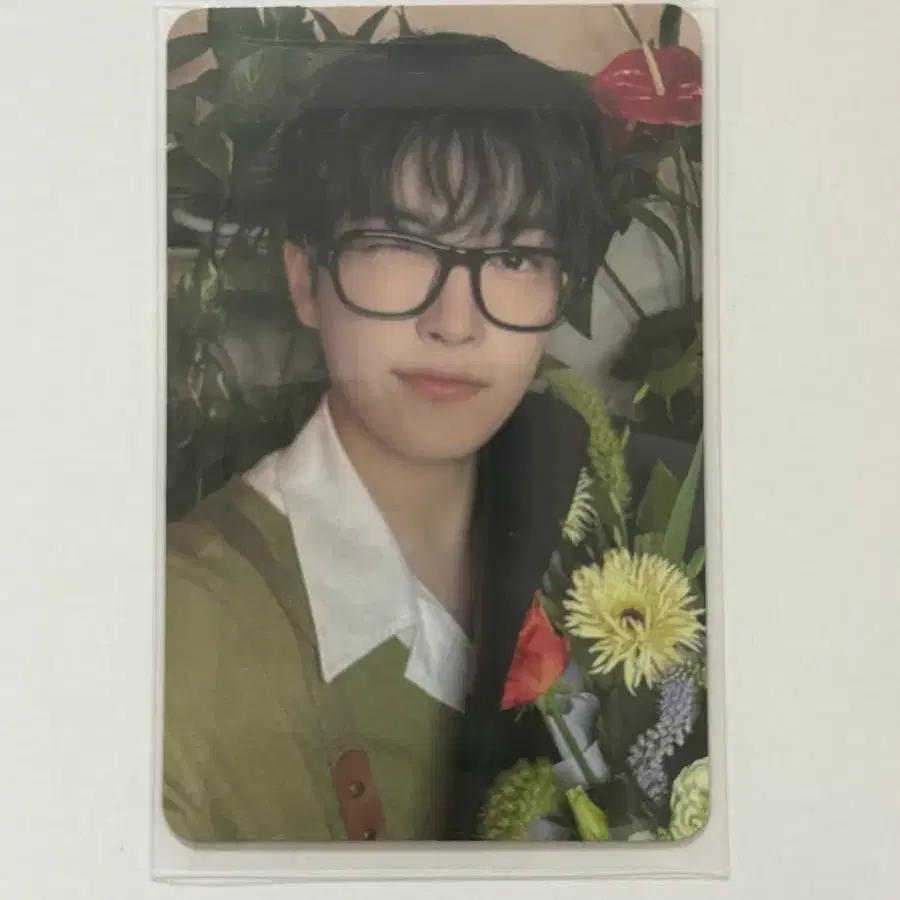 에이티즈 프롬스토어 플라워카페 홍중