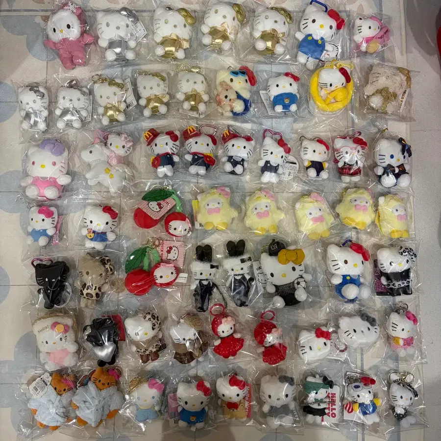산리오 헬로키티 키링 인형키링