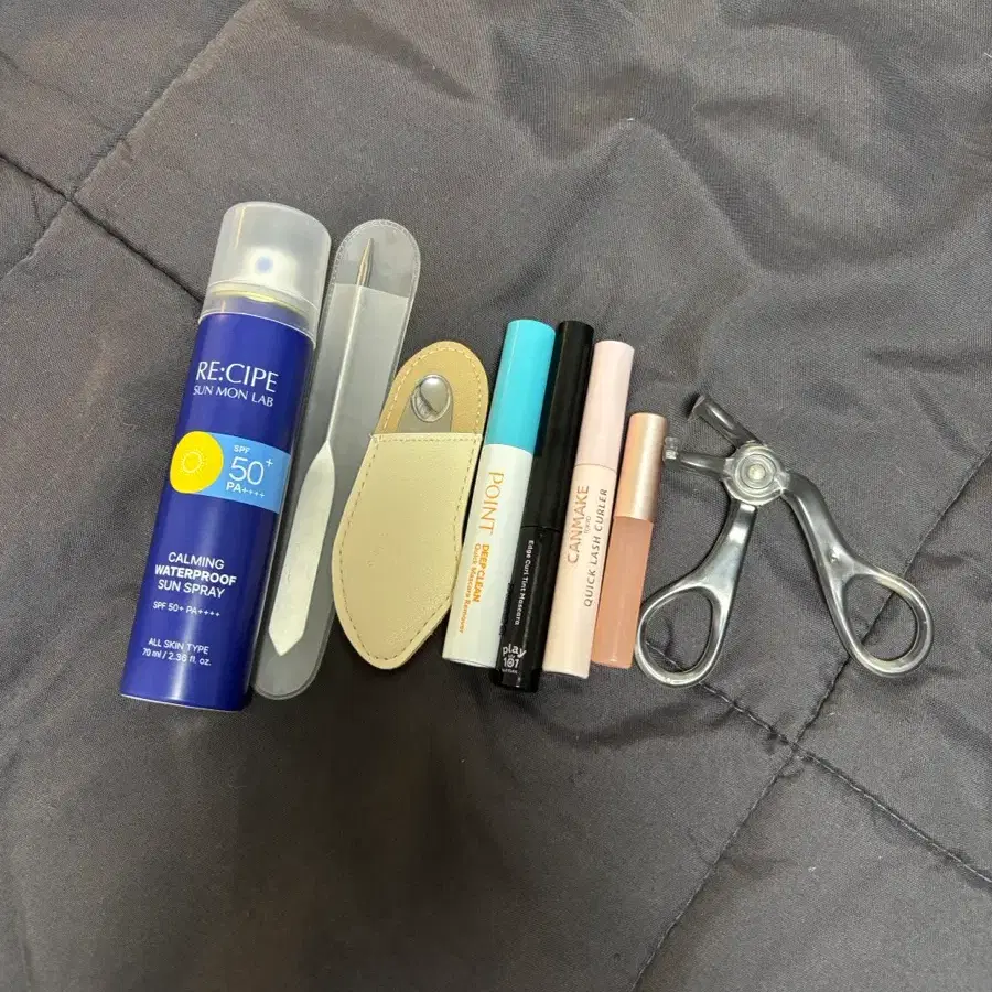화장품 세트 판매 (선스프레이 스파츌라 마스카라 리무버 캔메이크 실리콘립브러쉬 뷰러)
