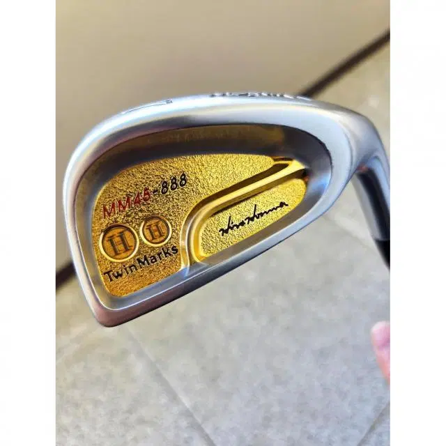 혼마 창립 45주년기념 Twin Marks MM45-888 4스타...