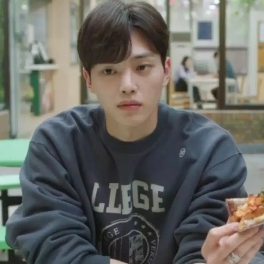 렉토 Recto 남녀공용 LLEGE 리지 로고 스웻셔츠 송강 맨투맨 블루이쉬 차콜