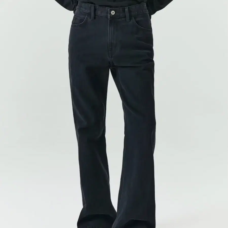 (새상품)르바 Relaxed Boots Cut Denim 블랙