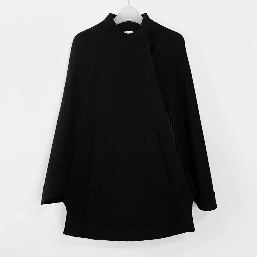 코스튬내셔널 CoSTUME NATIONAL 울 케이프