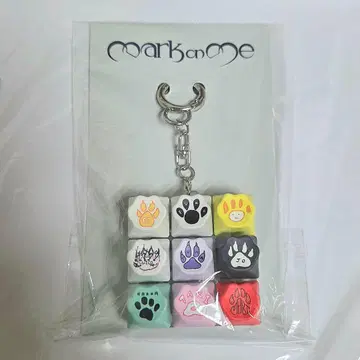 &TEAM Mark on Me KEYCAP KEYRING 키링