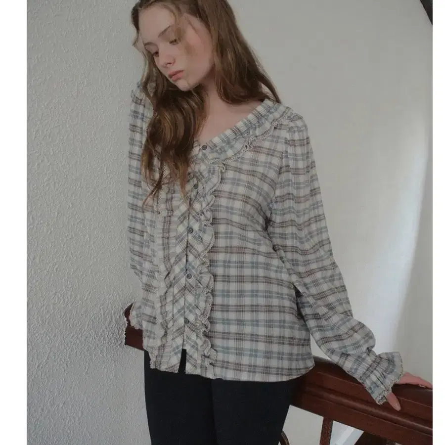 아우어노스텔지아 Vintage Check Ruffle Blouse 블라우스