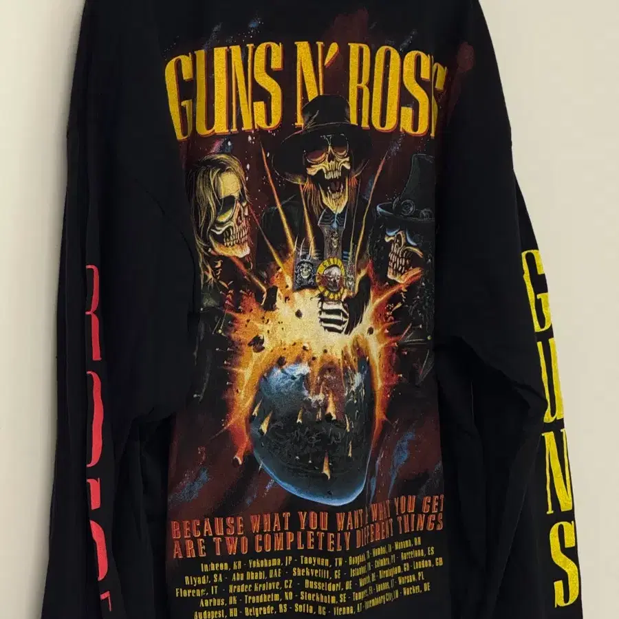 새제품 XXL / 건즈앤로지스 Guns N Roses 2025투어 내한 공식굿즈 롱슬리브티셔츠