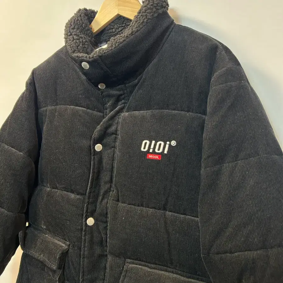 오아이오아이 코듀로이 패딩 블랙 M H653