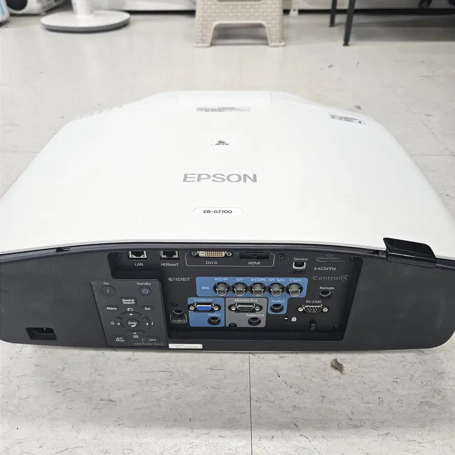 EPSON EB-G7400 프로젝터 판매합니다.