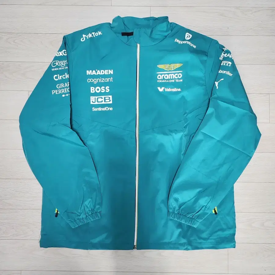 캐스토어 애스턴마틴 F1 바람막이