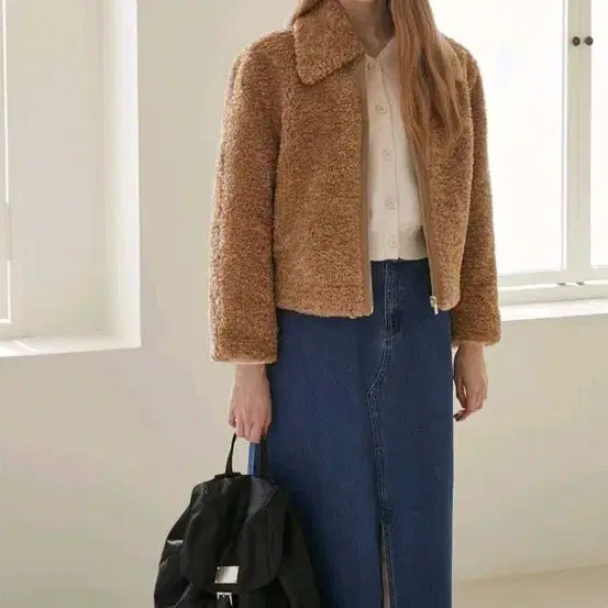 플라스틱아일랜드 뽀글이 집업자켓