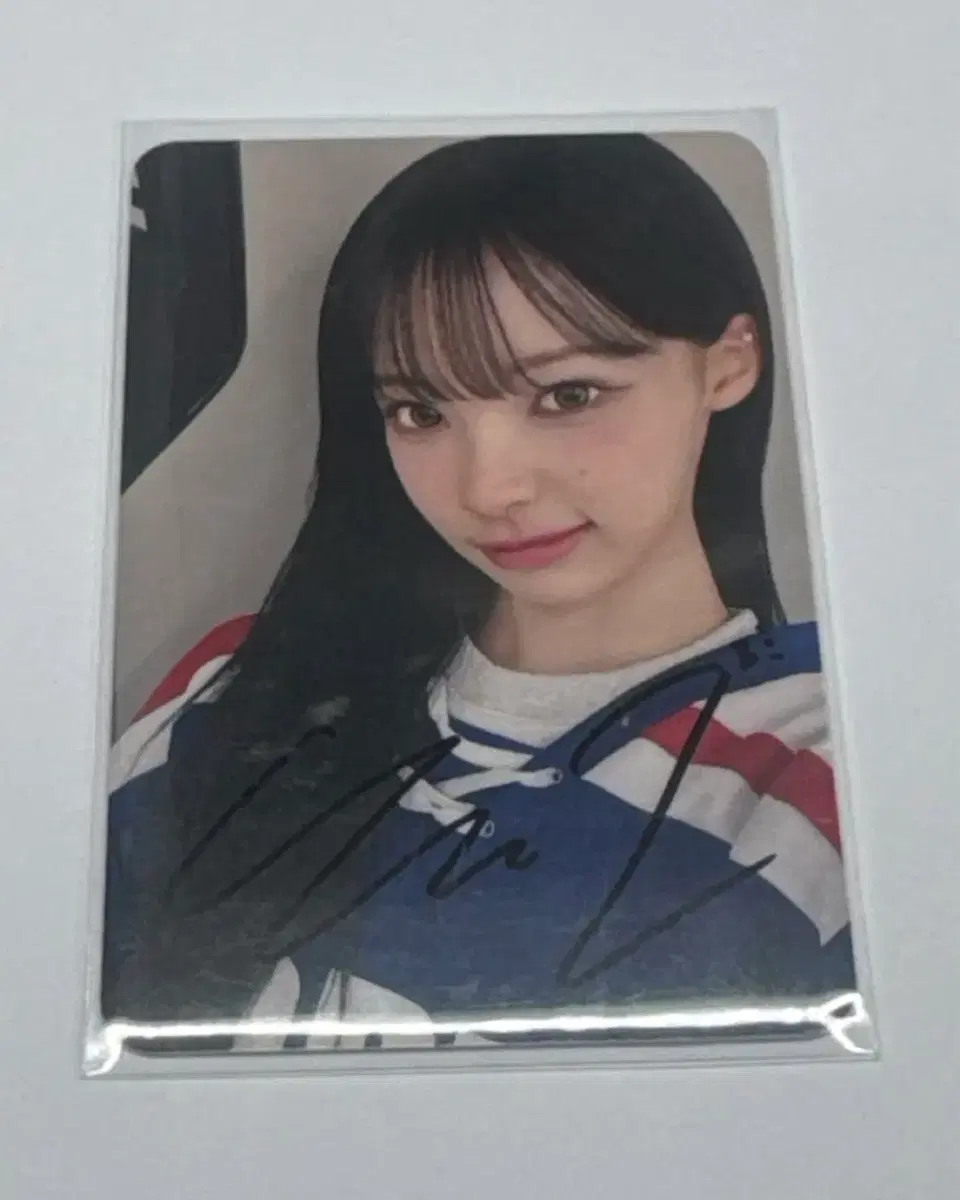 Rescene Wonyi same outfit sign pola sign polaroid sell sign polaroid