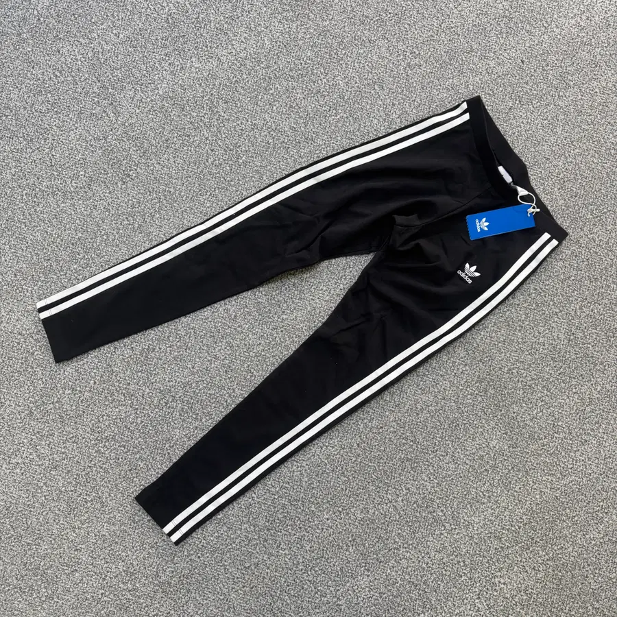 XS 새상품 아디다스 레깅스 1022S