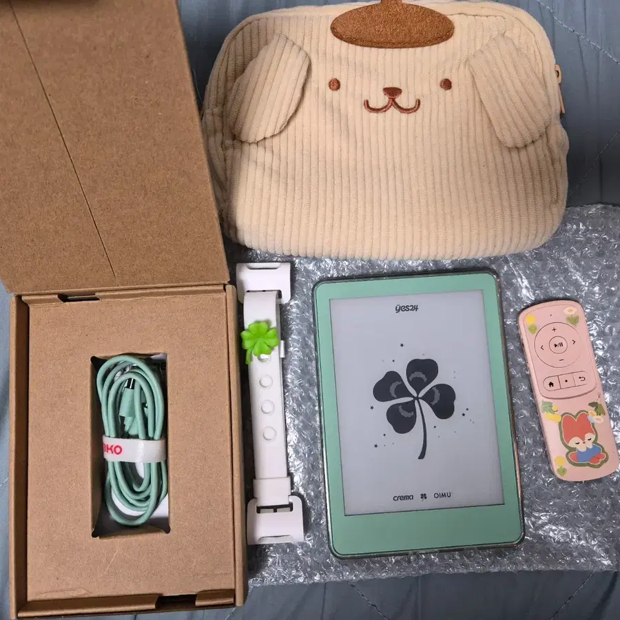 이북리더기 크레마 페블 클로버 판매합니다