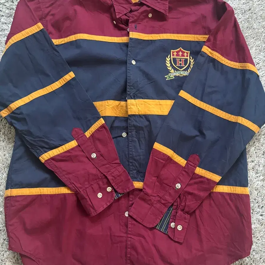 일본판 Tommy Hilfiger 셔츠 사이즈 105