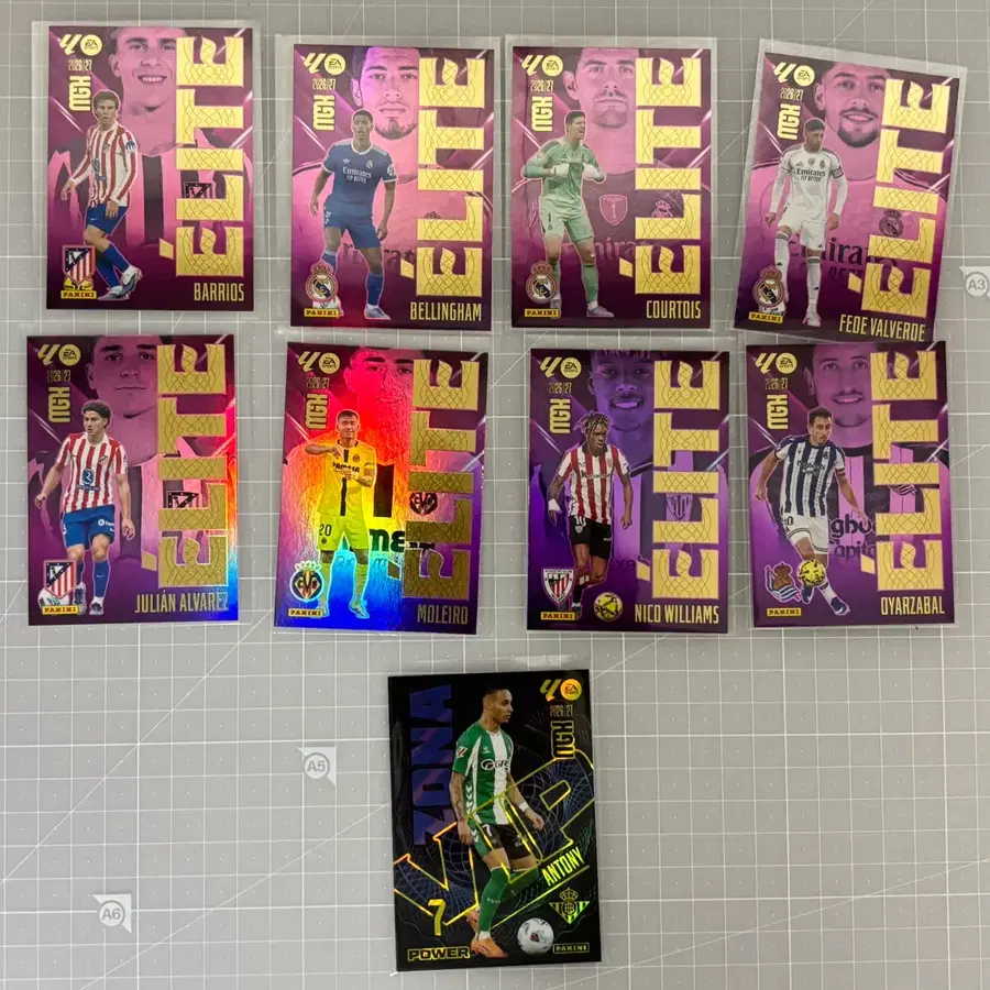 파니니 메가크랙 라리가 ELITE 카드(축구)