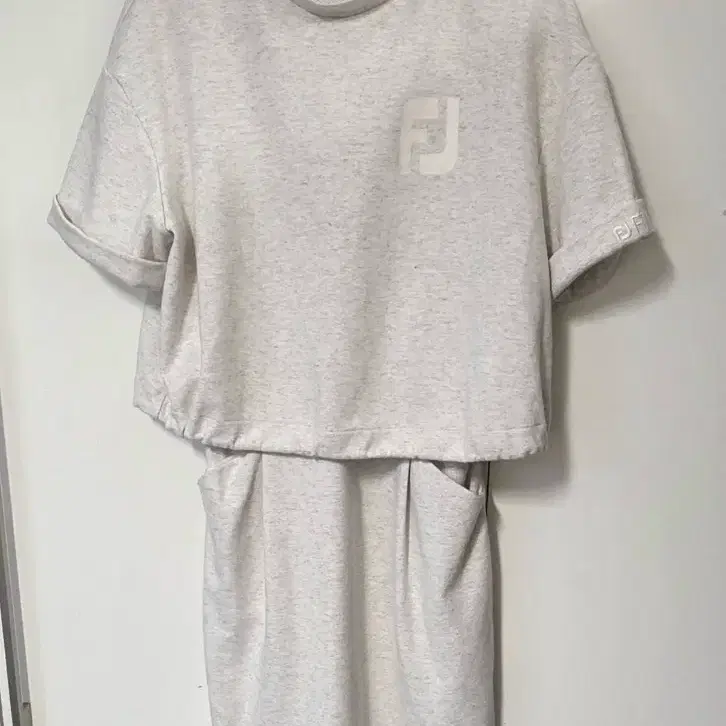 풋조이 골프 반팔 하이넥 원피스 S