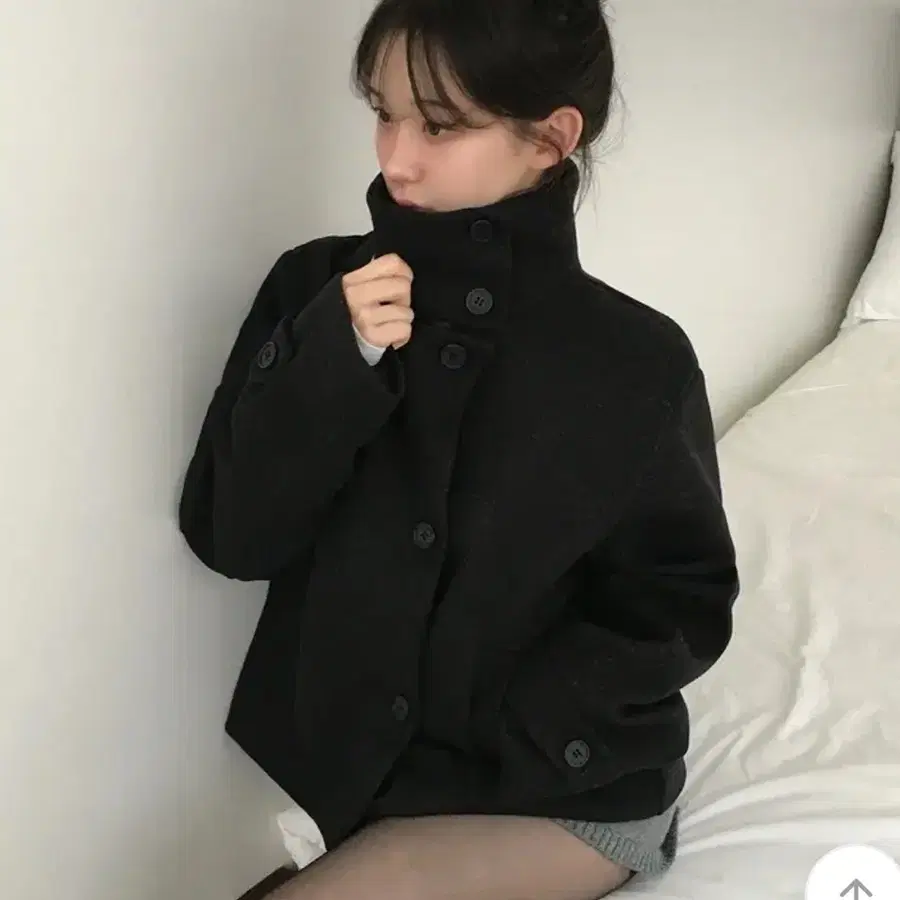 새상품)[누빔안감/겨울코트] 에프트 하이넥 더블버튼 모직 하프 숏코트 블랙